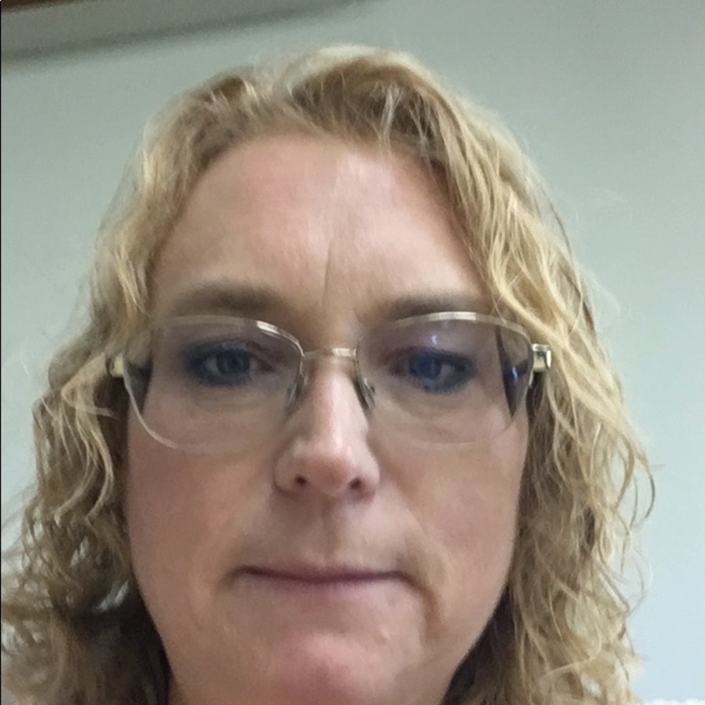 Meet your Posher, Jennifer